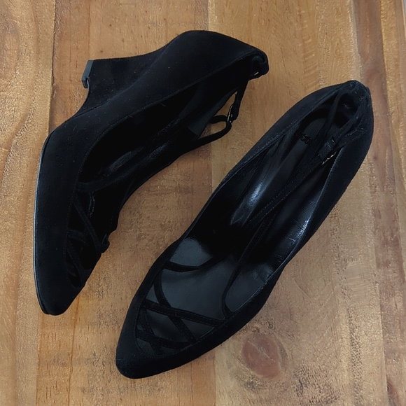 🆕🌿NICOLE FARHI SUEDE WEDGE SHOES🌿 - Picture 2 of 16